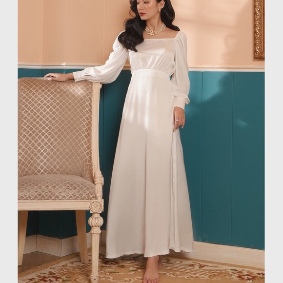 Silk Square Neck Wedding Dress - Picture 1 of 3